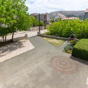 Apartman Luka, Pag Town