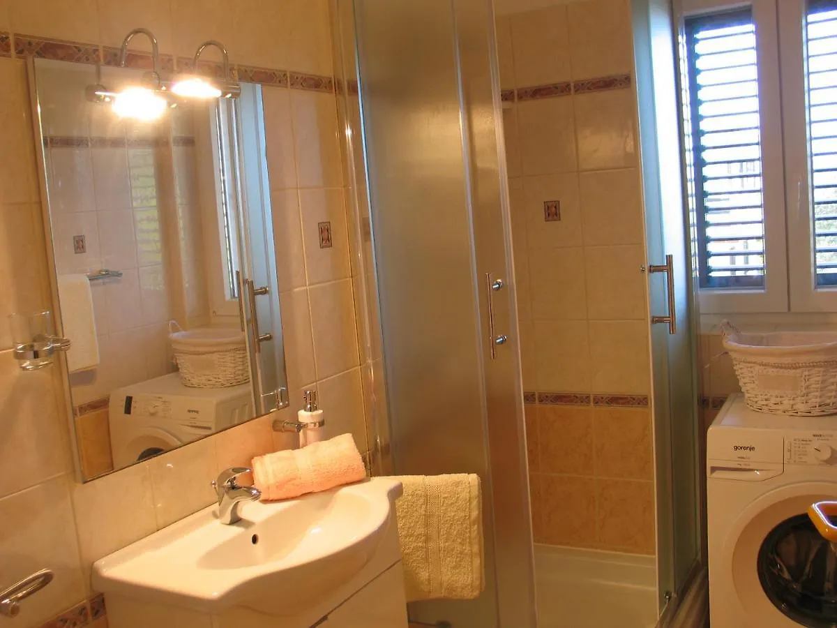 Apartmani Kunteja Pag Town 0*,