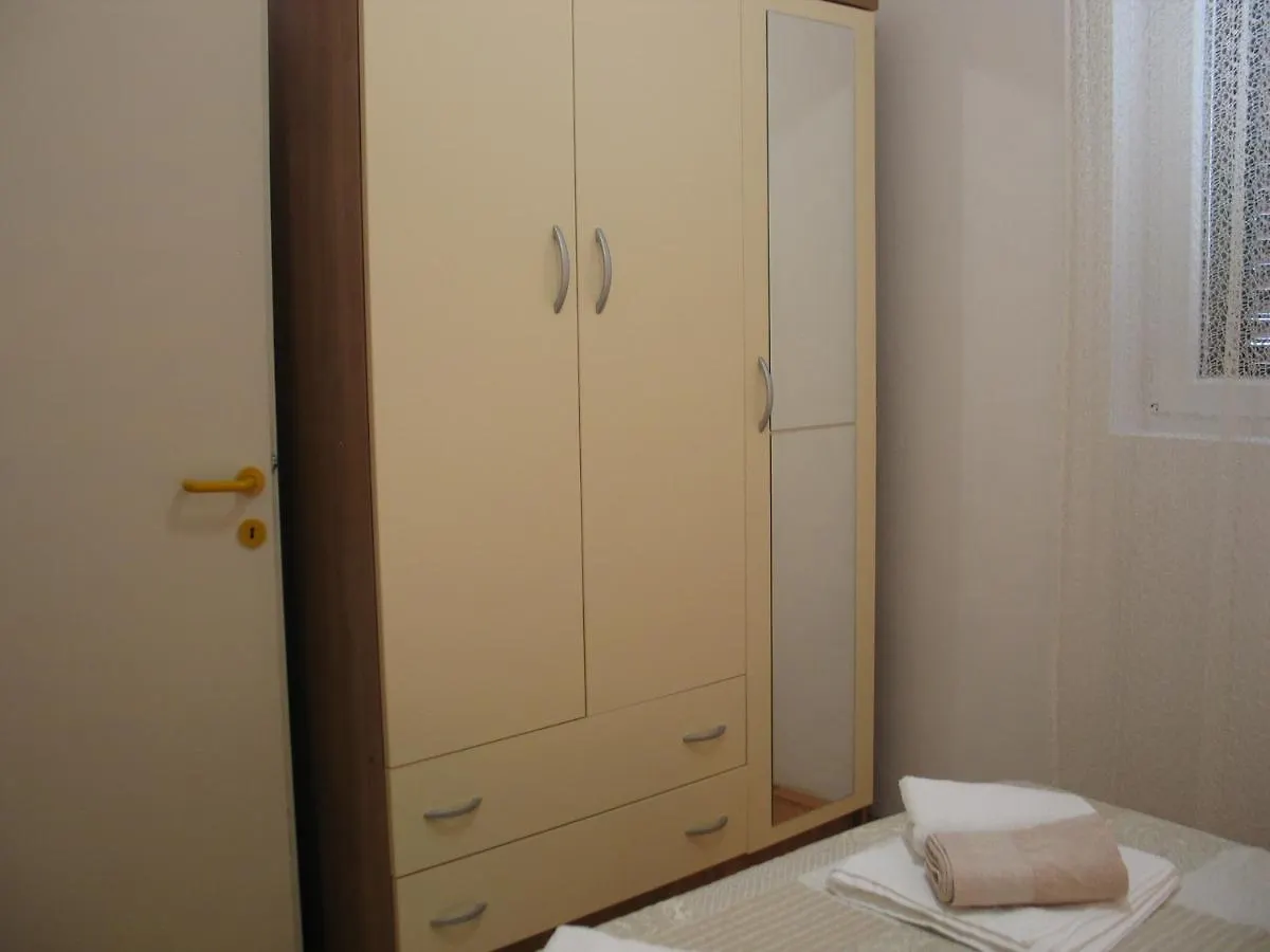 Apartment Apartmani Kunteja Pag Town Croatia