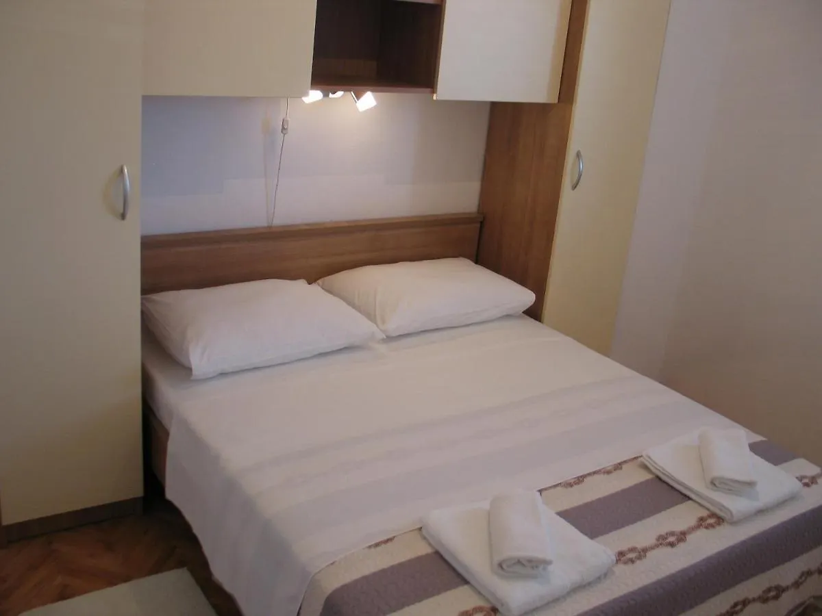 Apartmani Kunteja Pag Town Apartment